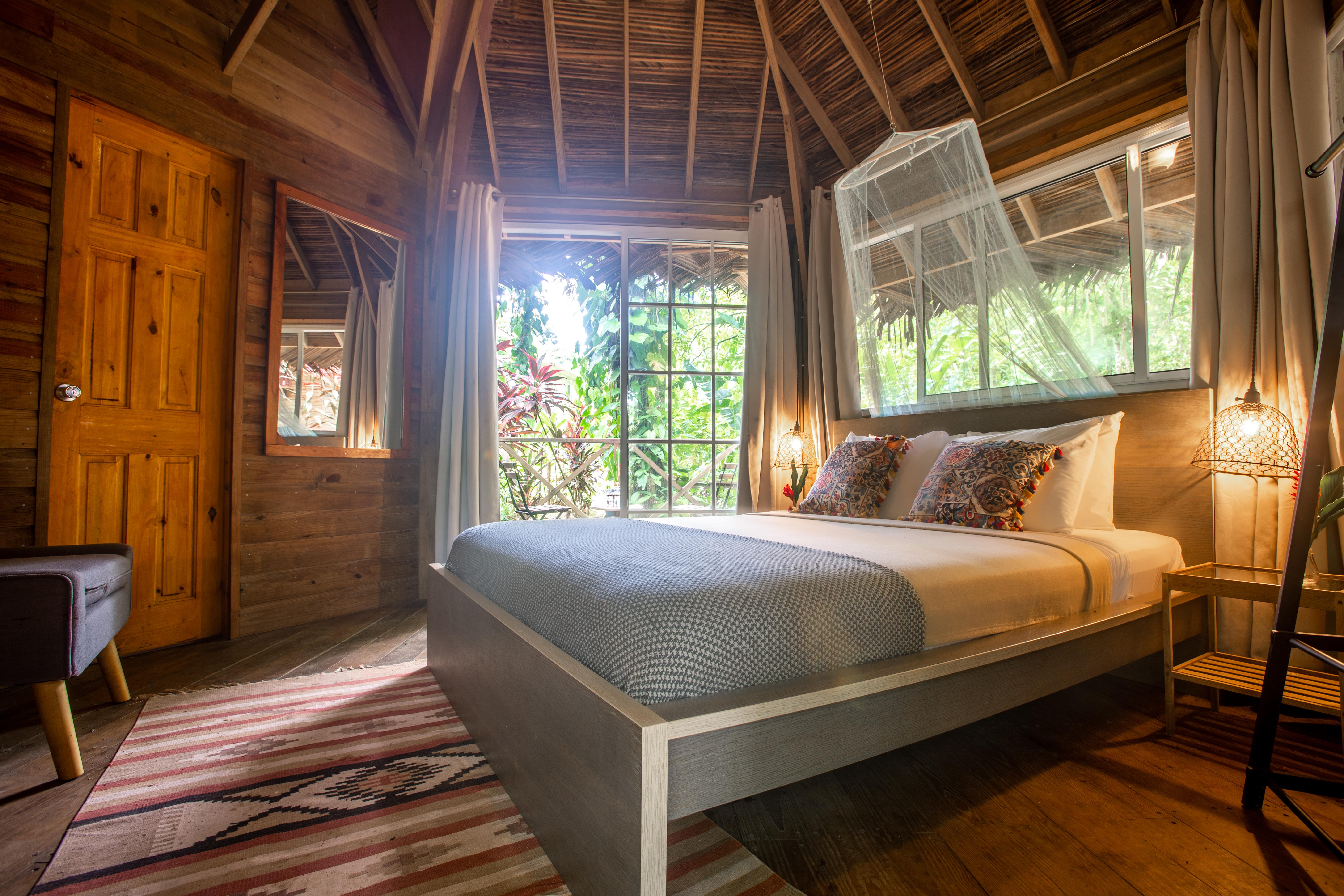 Socialtel Red Frog Hotel Bocas del Toro