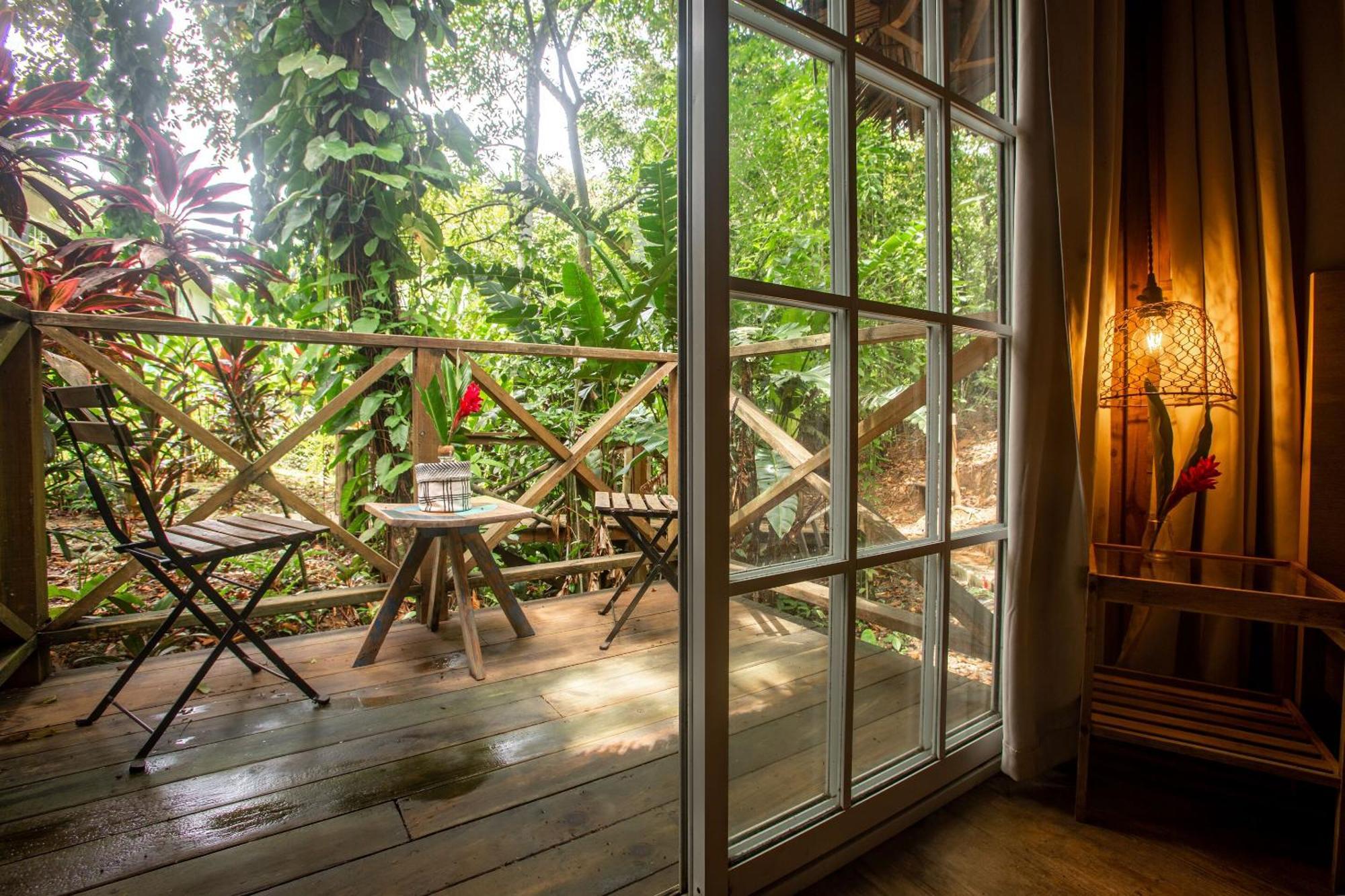 Socialtel Red Frog Hotel 3*