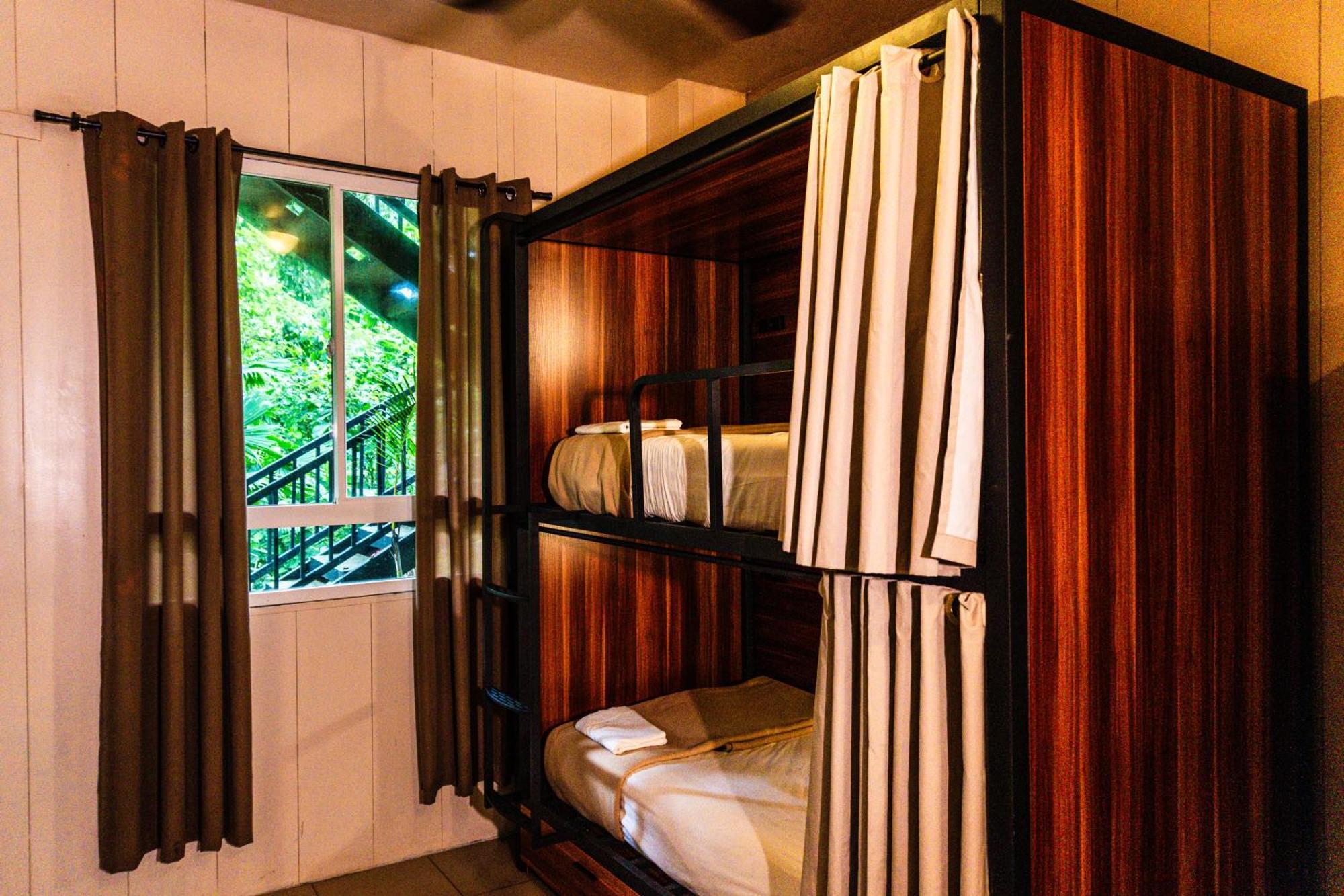 Socialtel Red Frog Bocas del Toro